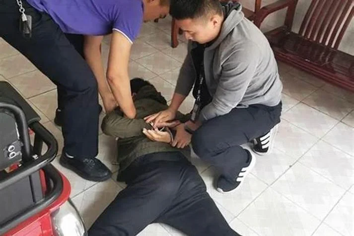 梦见叔叔死了是什么意思-梦见叔叔离世寓意