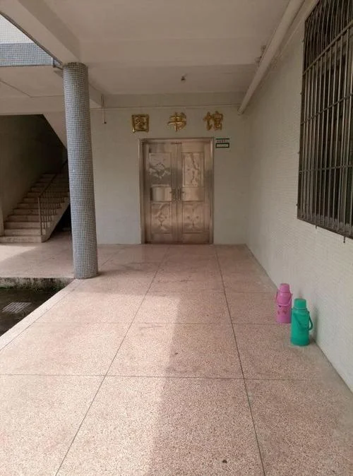 揭阳华侨中学是宿舍_1