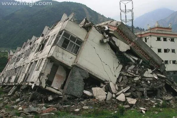 周公解梦梦见家里地震_2