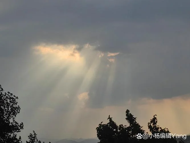 孕期梦见黑云遮天-孕期梦黑云遮天