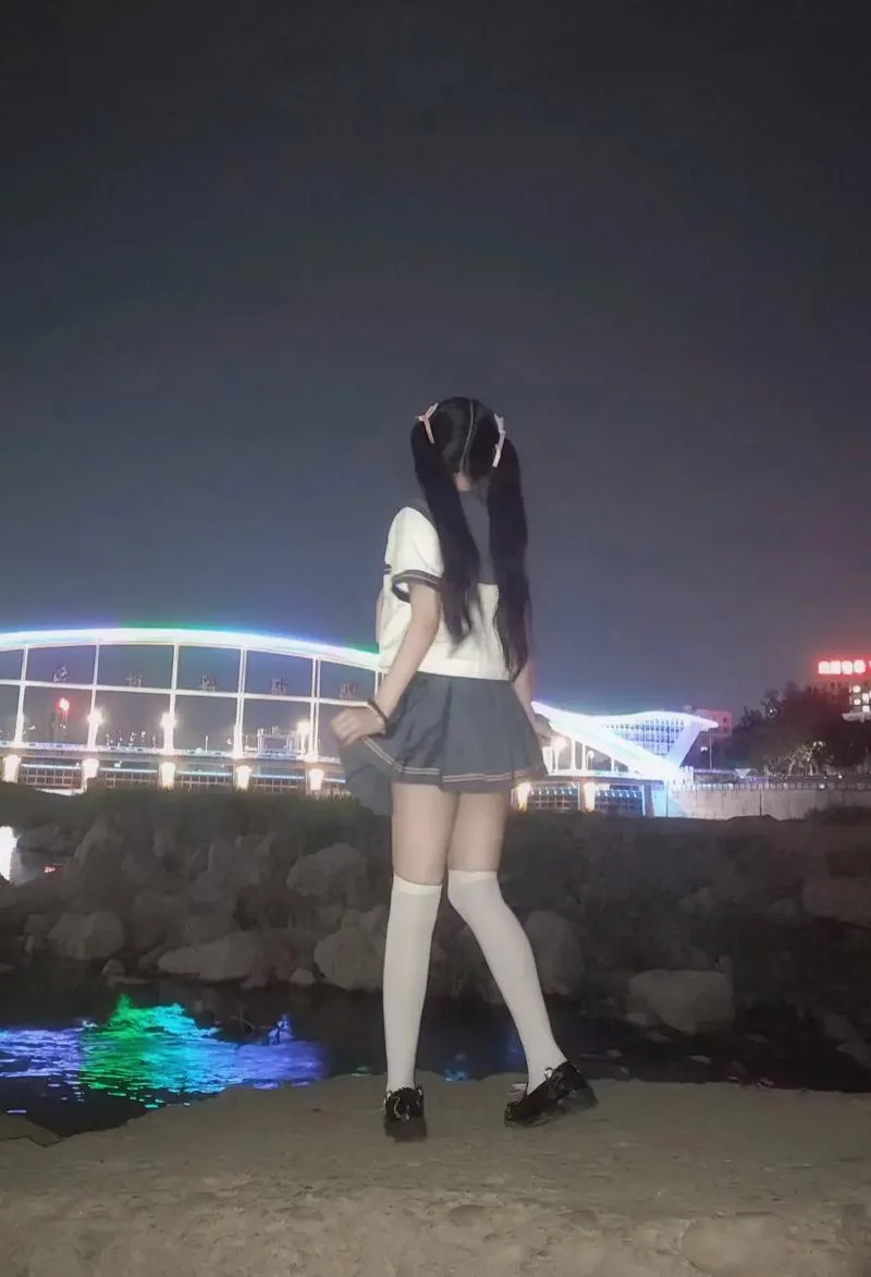 拉住双马尾后入 出处-双马尾后入拉手